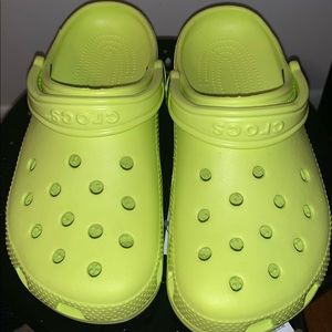 Classic crocs clogs